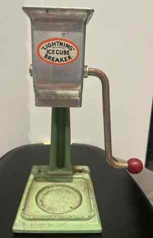 Vintage Lightning Ice Breaker