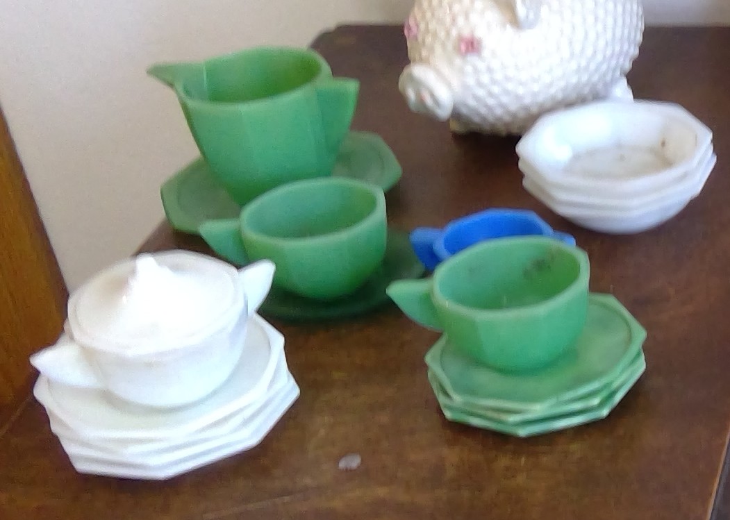 Vintage Akro Agate (Incomplete) Tea Set– Jadeite Green, White, & Blue Depression Glass Image