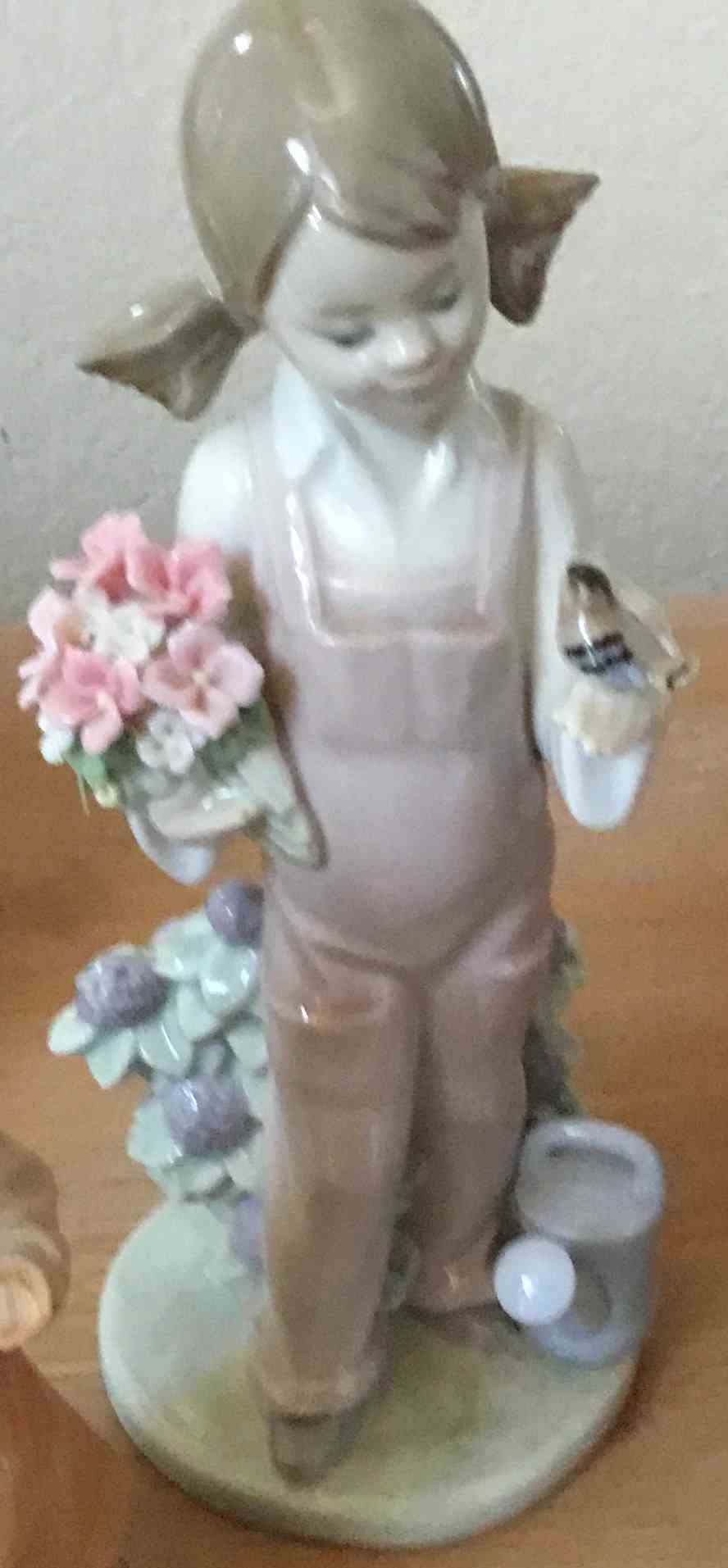 “Spring Girl” Porcelain Figurine #5217 by Llardo Image