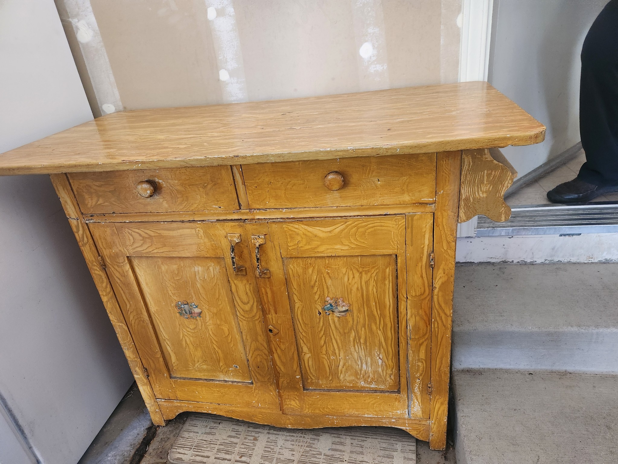 Vintage Wood Kitchen Island Image