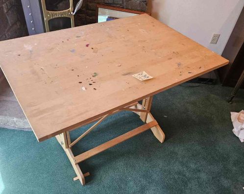 Drawing Table Image