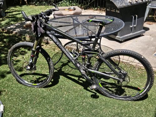 2012 Trek Fuel EX 9.8 Carbon 19.5" Image